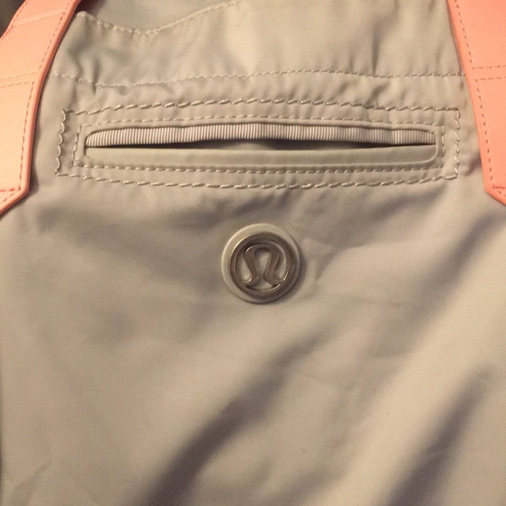 Lululemon bag
